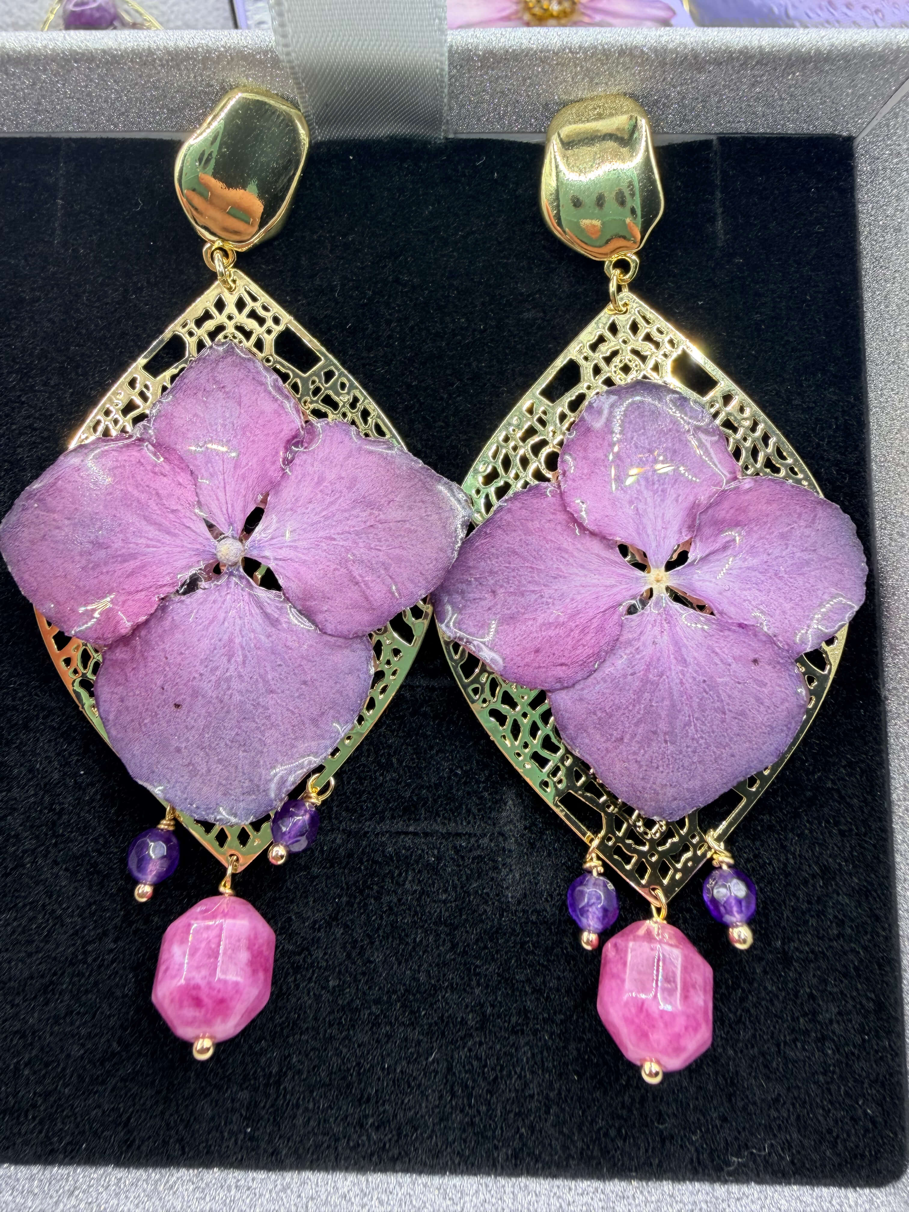 Aros largos Hortensias y piedras naturales 2